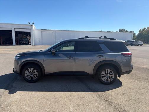 Gun Metallic 2025 Nissan Pathfinder SV
