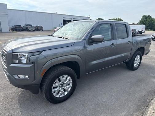 Gun Metallic 2024 Nissan Frontier SV