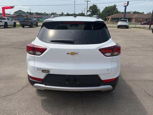 Summit White 2023 Chevrolet Trailblazer LT