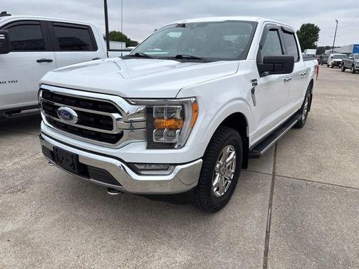 Oxford White 2021 Ford F-150 XLT