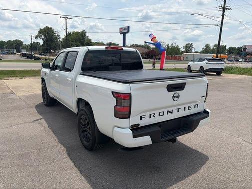 Glacier White 2026 Nissan Frontier SV