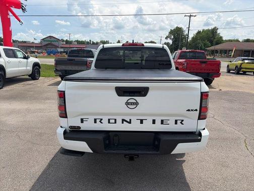 Glacier White 2026 Nissan Frontier SV