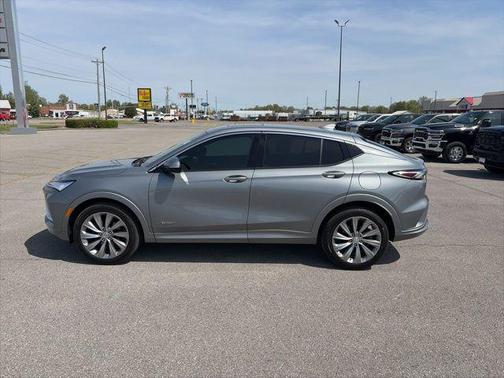 Moonstone Gray Metallic 2025 Buick Envista Avenir FWD