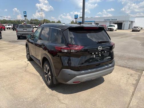 Super Black 2023 Nissan Rogue SV