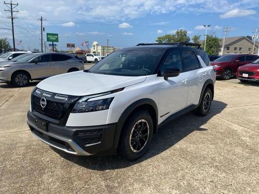 2025 Nissan Pathfinder Rock Creek 4WD