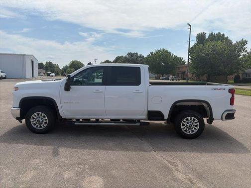 Summit White 2025 Chevrolet Silverado 2500 LT