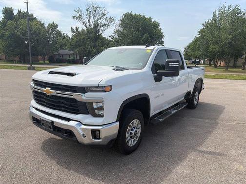Summit White 2025 Chevrolet Silverado 2500 LT