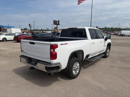 Summit White 2025 Chevrolet Silverado 2500 LT