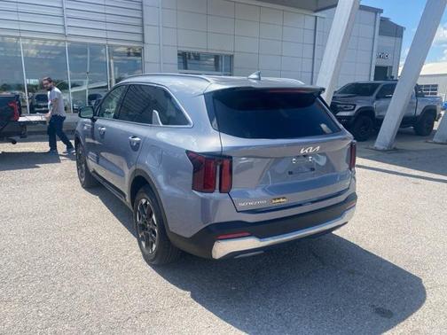2024 Kia Sorento S