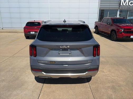 2024 Kia Sorento S