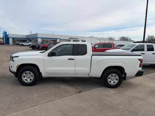 2022 Nissan Frontier S