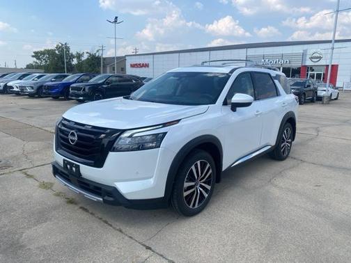 2025 Nissan Pathfinder Platinum 4WD