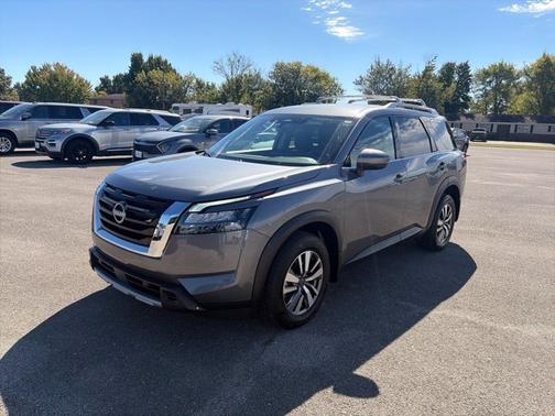 Gun Metallic 2025 Nissan Pathfinder SL