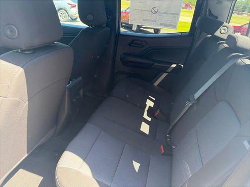 Summit White 2026 Chevrolet Colorado Trail Boss