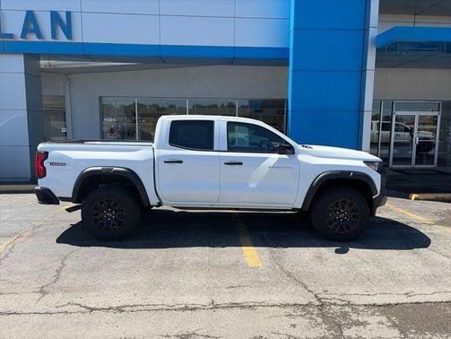 Summit White 2026 Chevrolet Colorado Trail Boss