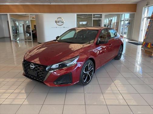 2025 Nissan Altima SR FWD