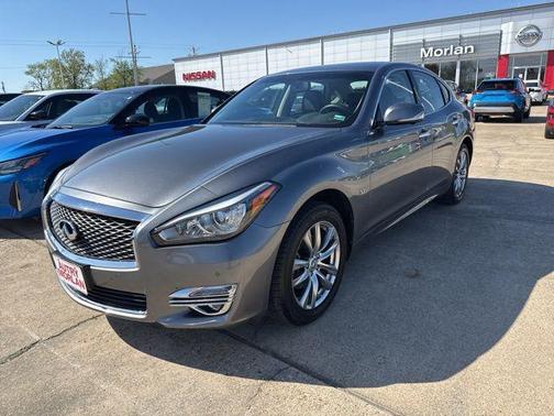2019 INFINITI Q70 3.7X LUXE
