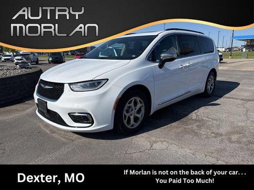 Bright White Clearcoat 2023 Chrysler Pacifica Limited