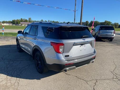 Silver Metallic 2023 Ford Explorer Base