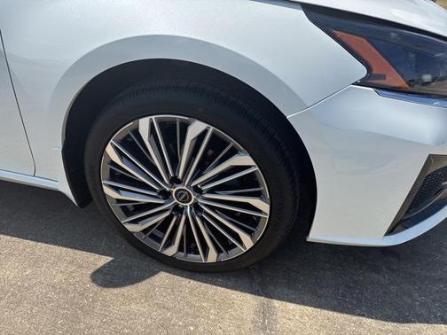 2024 Nissan Altima 2.5 SL