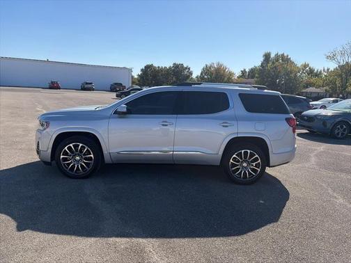 2020 GMC Acadia Denali