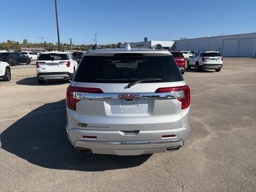 2020 GMC Acadia Denali