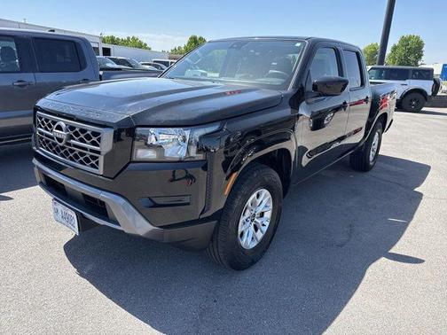 Super Black 2024 Nissan Frontier SV