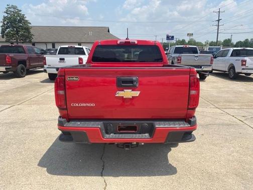 Photo 4 of 22 of 2016 Chevrolet Colorado WT