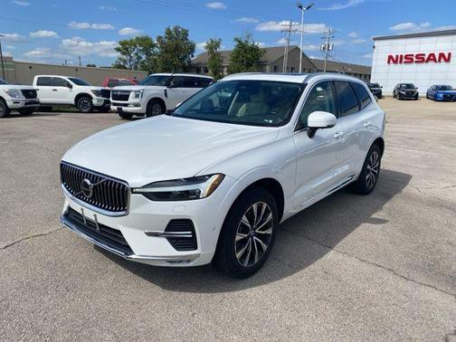 2023 Volvo XC60 B5 Plus Bright Theme