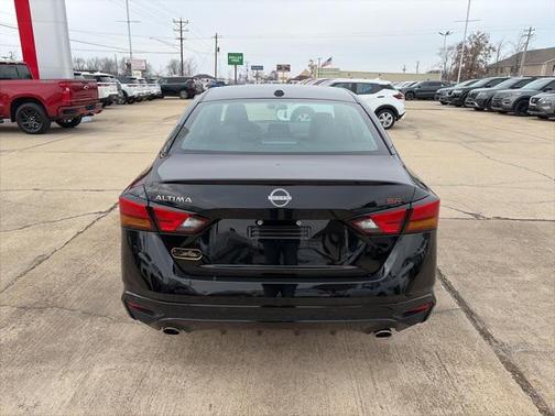 2025 Nissan Altima SR FWD