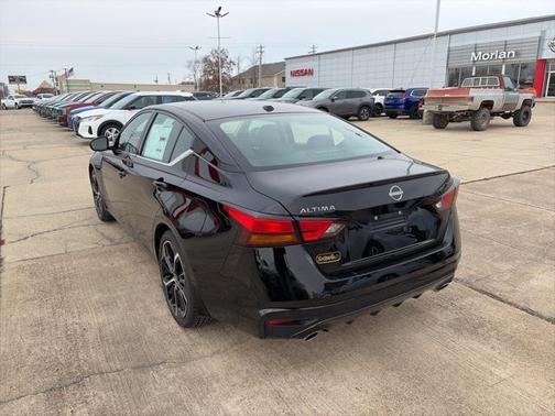 2025 Nissan Altima SR FWD