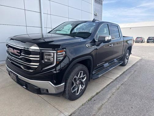 Onyx Black 2023 GMC Sierra 1500 SLT