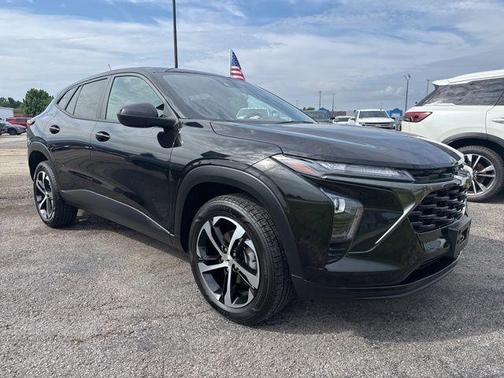 Mosaic Black Metallic 2024 Chevrolet Trax FWD 1RS