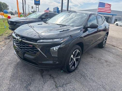 Mosaic Black Metallic 2024 Chevrolet Trax FWD 1RS