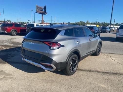 2024 Kia Sportage LX