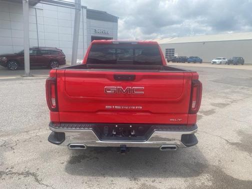 2022 GMC Sierra 1500 SLT