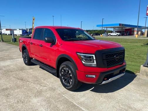 Photo 1 of 22 of 2021 Nissan Titan PRO-4X