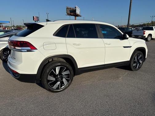 2024 Volkswagen Atlas Cross Sport 2.0T SE w/Technology 4MOTION