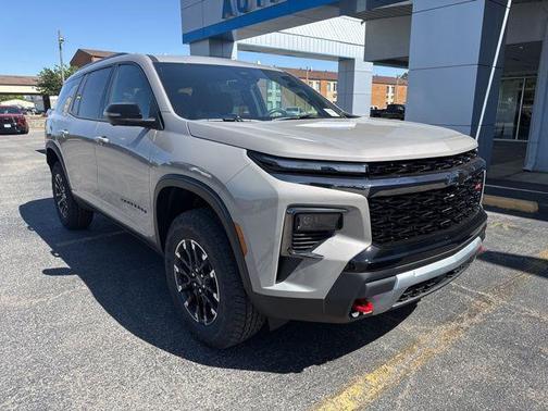 Sandstone 2026 Chevrolet Traverse AWD Z71