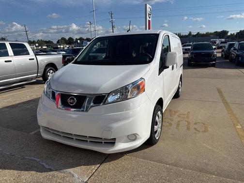 2020 Nissan NV200 SV