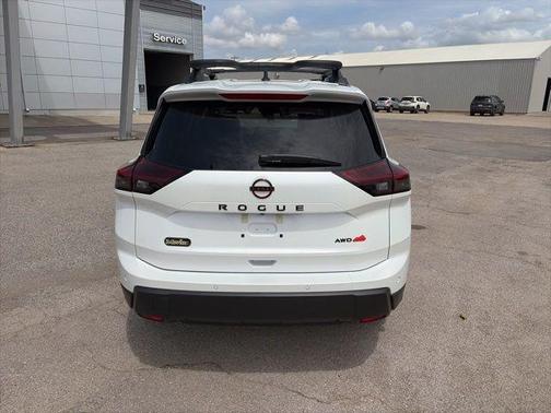 Everest White Pearl Tricoat 2026 Nissan Rogue Rock Creek
