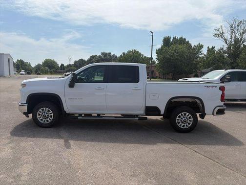 Summit White 2025 Chevrolet Silverado 2500 LT