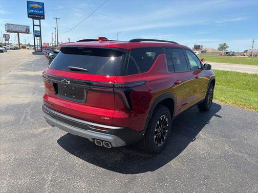Radiant Red Tintcoat 2026 Chevrolet Traverse AWD Z71