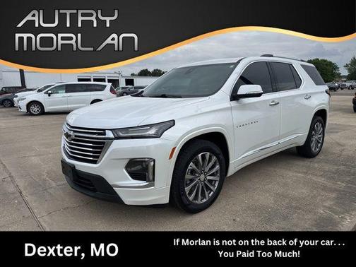 Iridescent Pearl Tricoat 2022 Chevrolet Traverse Premier