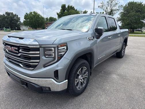 Sterling Metallic 2025 GMC Sierra 1500 SLT
