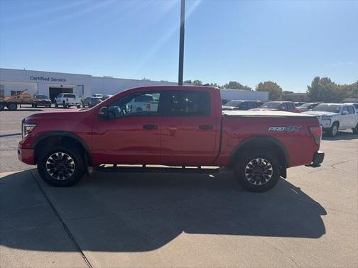 2024 Nissan Titan PRO-4X