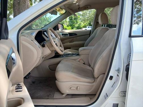 2013 Nissan Pathfinder SV