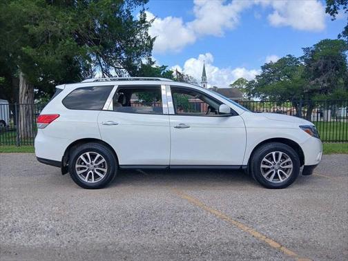2013 Nissan Pathfinder SV
