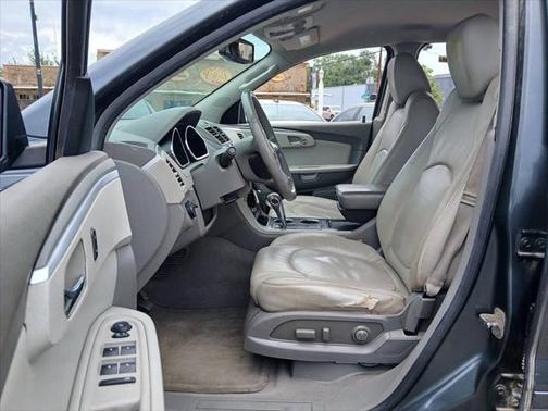 2011 Chevrolet Traverse 2LT