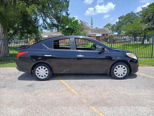 2013 Nissan Versa 1.6 S